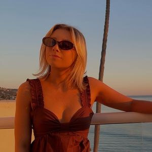 Meet your Posher, Cora